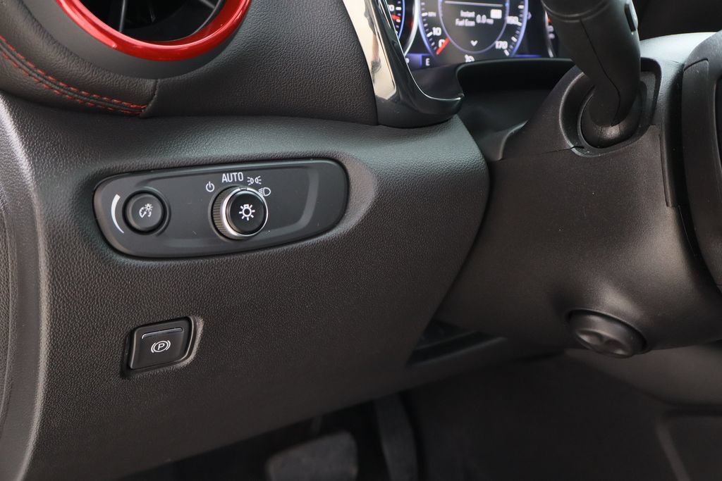 Used 2021 Chevrolet Blazer RS w/ Enhanced Convenience Package FWD image 22
