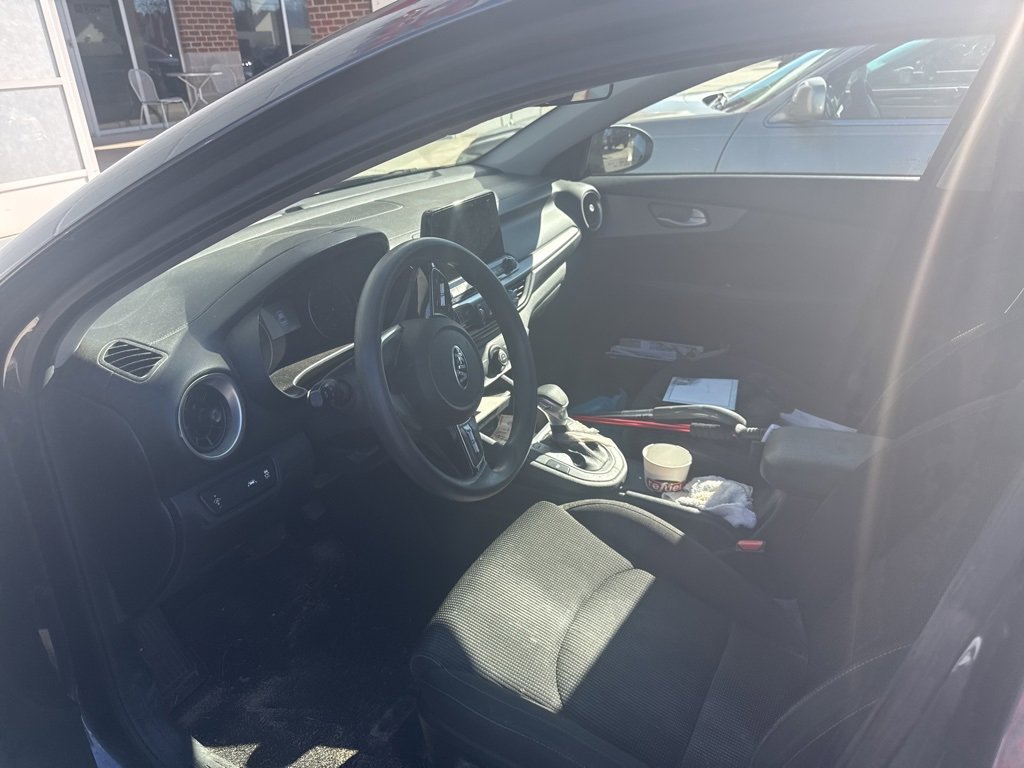 Used 2020 Kia Forte LXS image 3