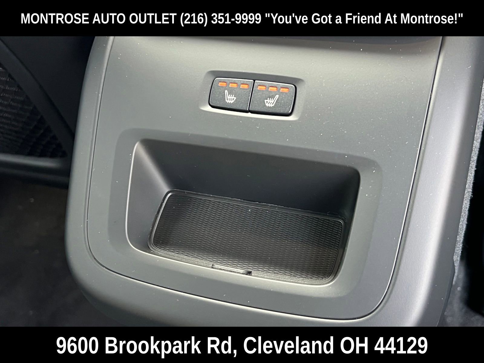 New 2026 Volvo XC60 B5 Plus w/ Climate Package image 15