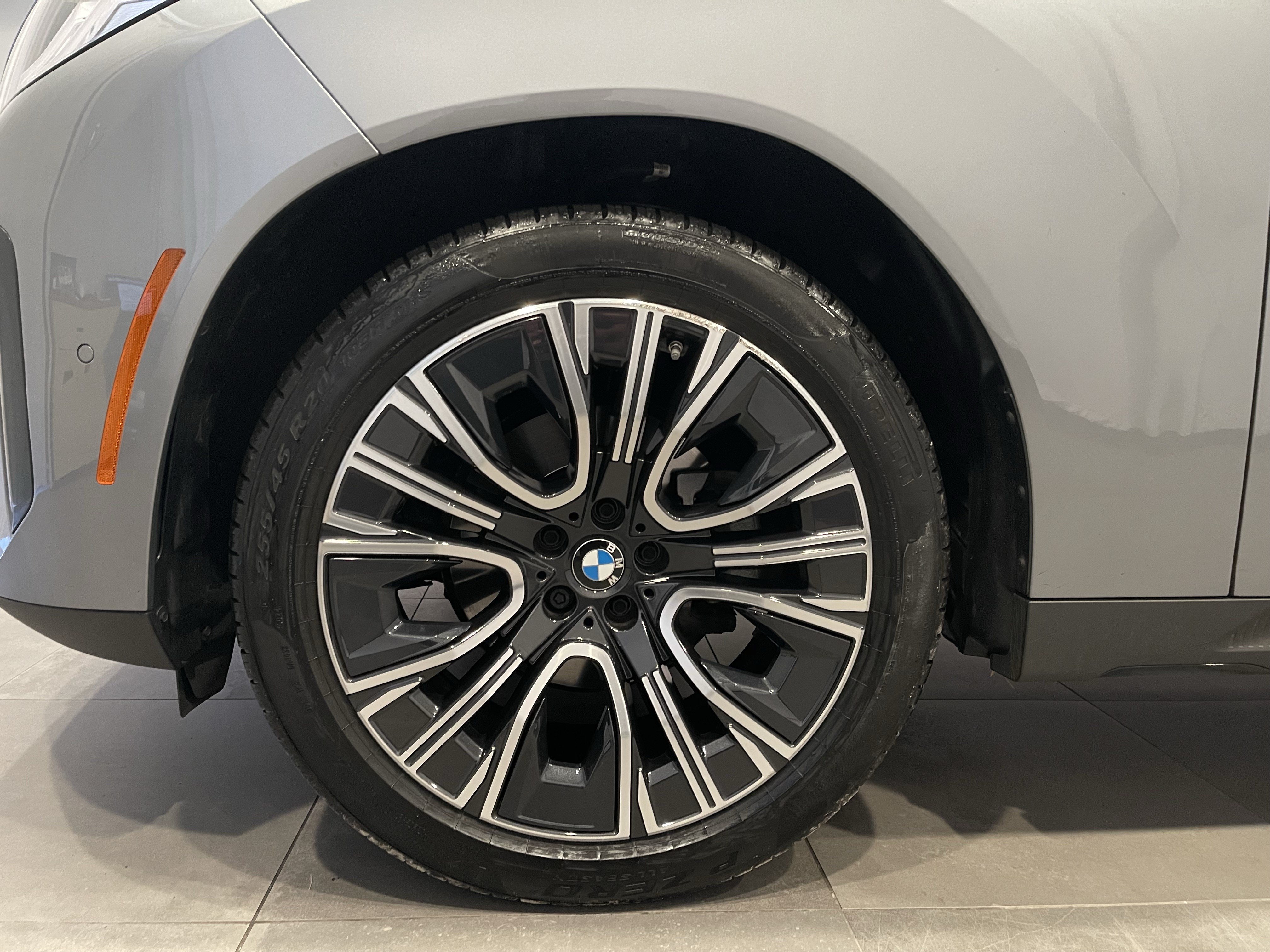 Used 2025 BMW X3 xDrive30i w/ Premium Package AWD/4WD image 7