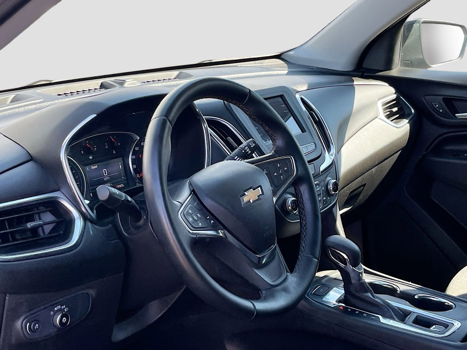 Used 2024 Chevrolet Equinox LT w/ LPO, Floor Liner Package image 9