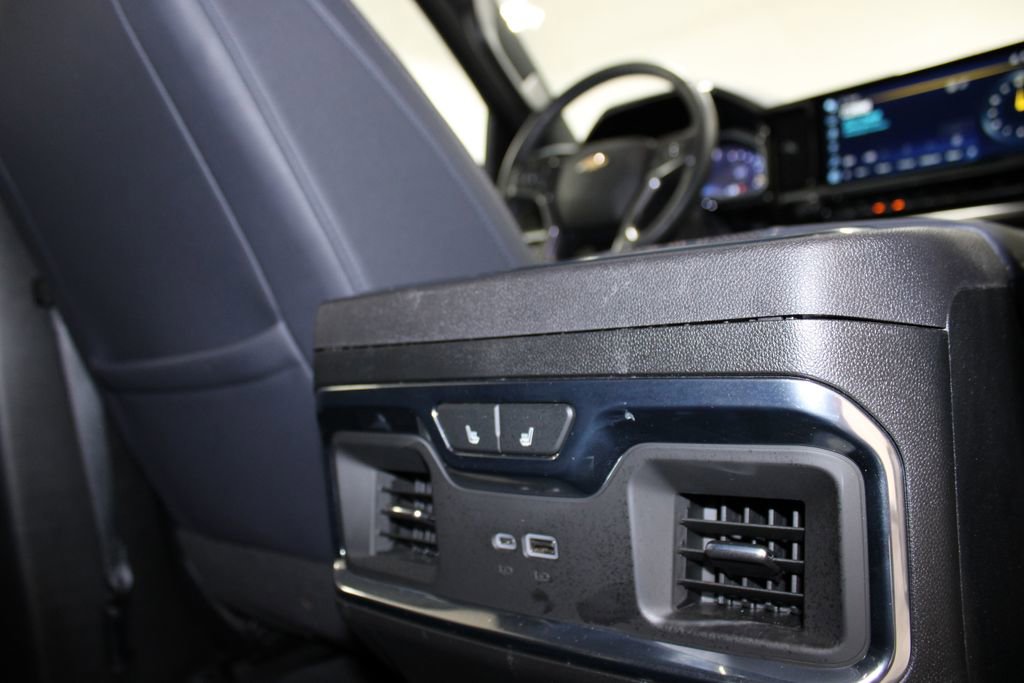 Used 2024 Chevrolet Silverado 1500 High Country w/ High Country Premium Package image 34