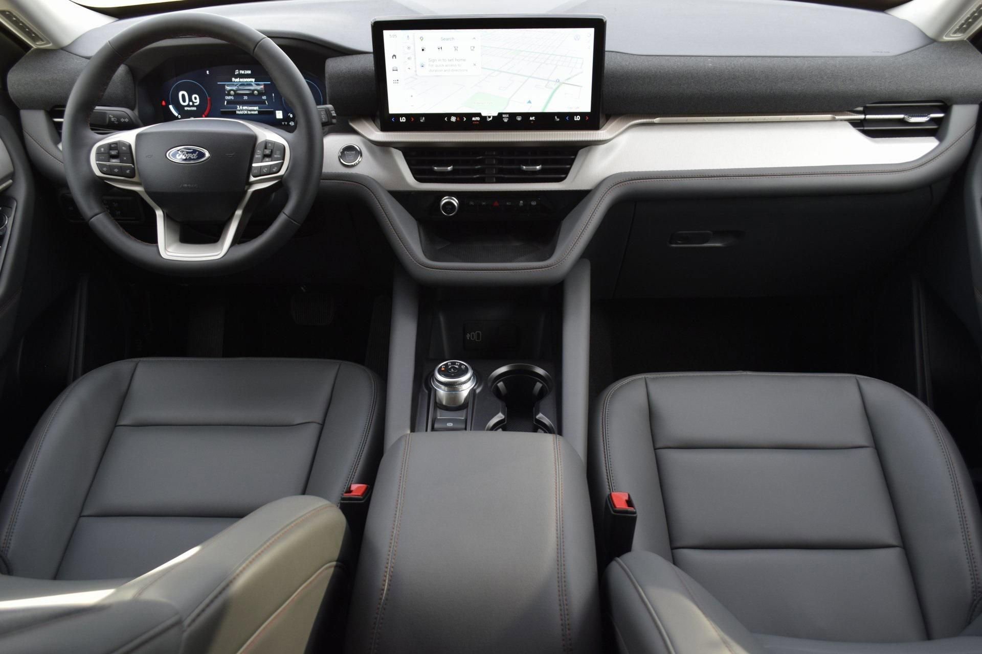 New 2026 Ford Explorer Active w/ Active Comfort Package image 7