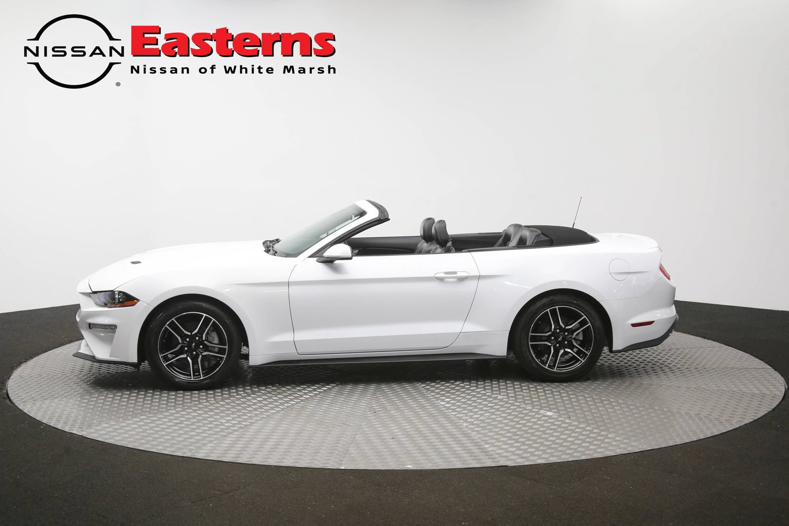 Used 2022 Ford Mustang Premium RWD image 57