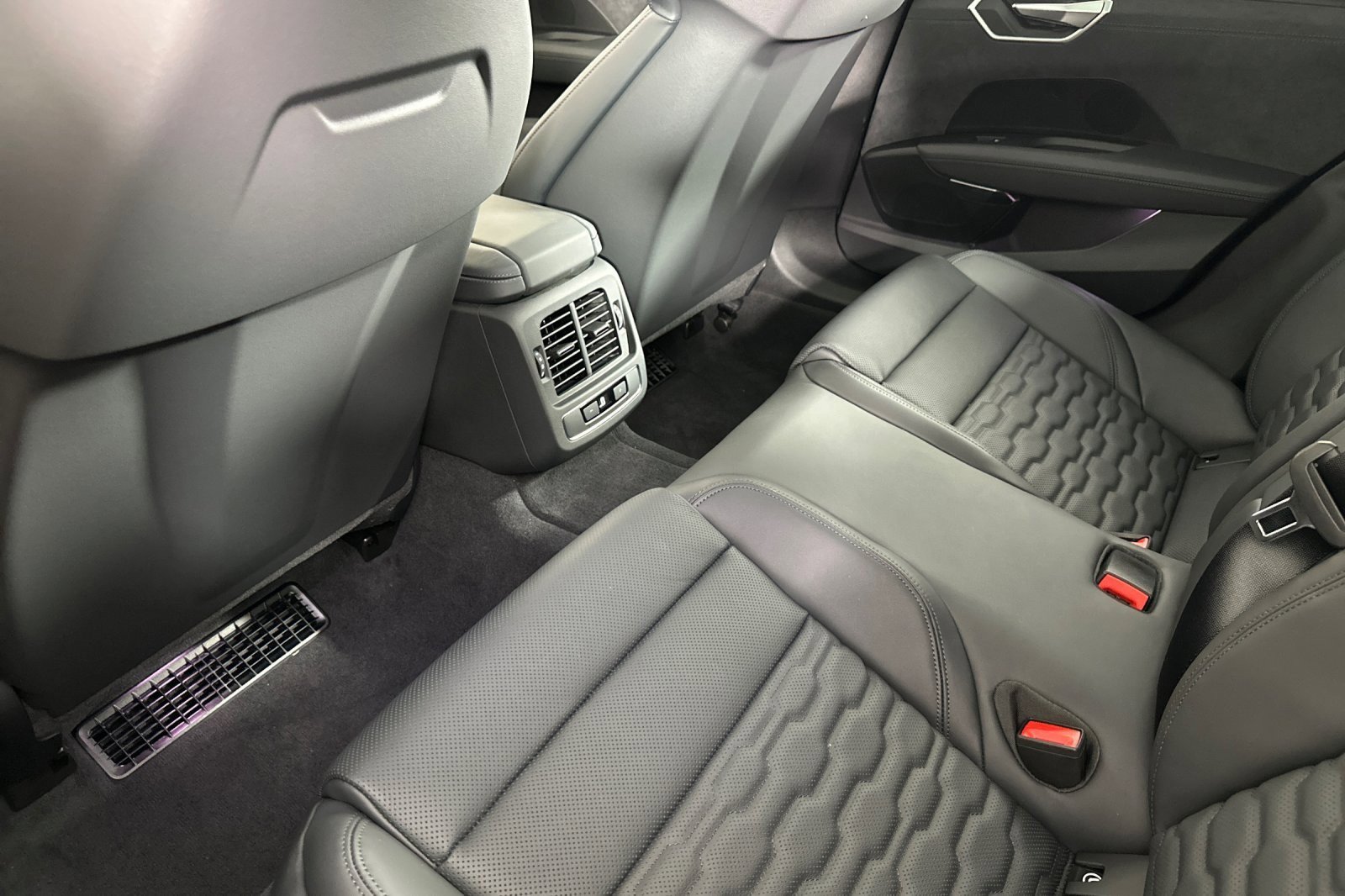 New 2026 Audi S e-tron GT Premium Plus image 11