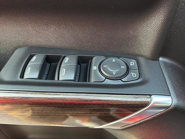 Used 2022 Chevrolet Silverado 1500 LT image 14