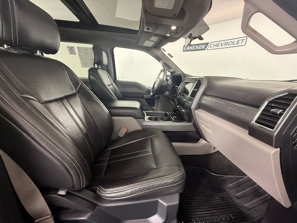 Used 2017 Ford F250 XLT w/ XLT Premium Package image 18