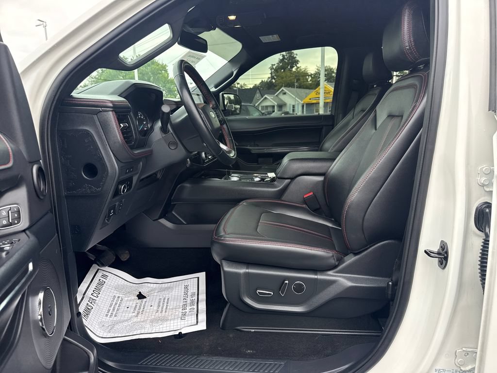Used 2024 Ford Expedition Limited AWD/4WD image 28