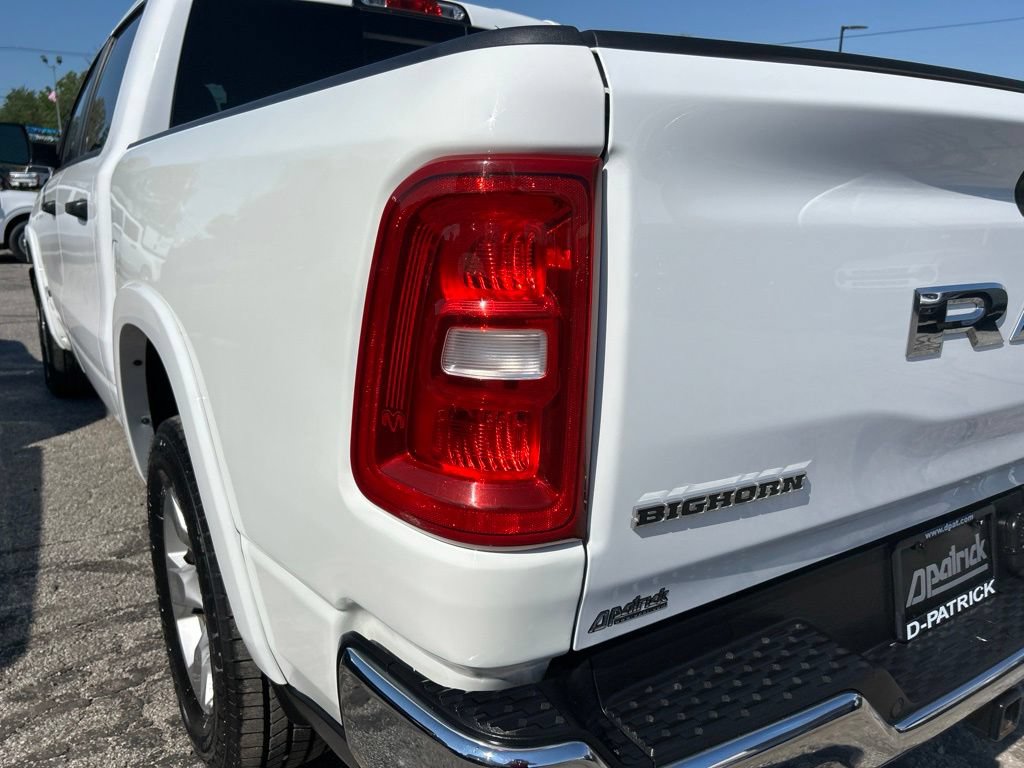 Used 2025 RAM 1500 Big Horn AWD/4WD image 9