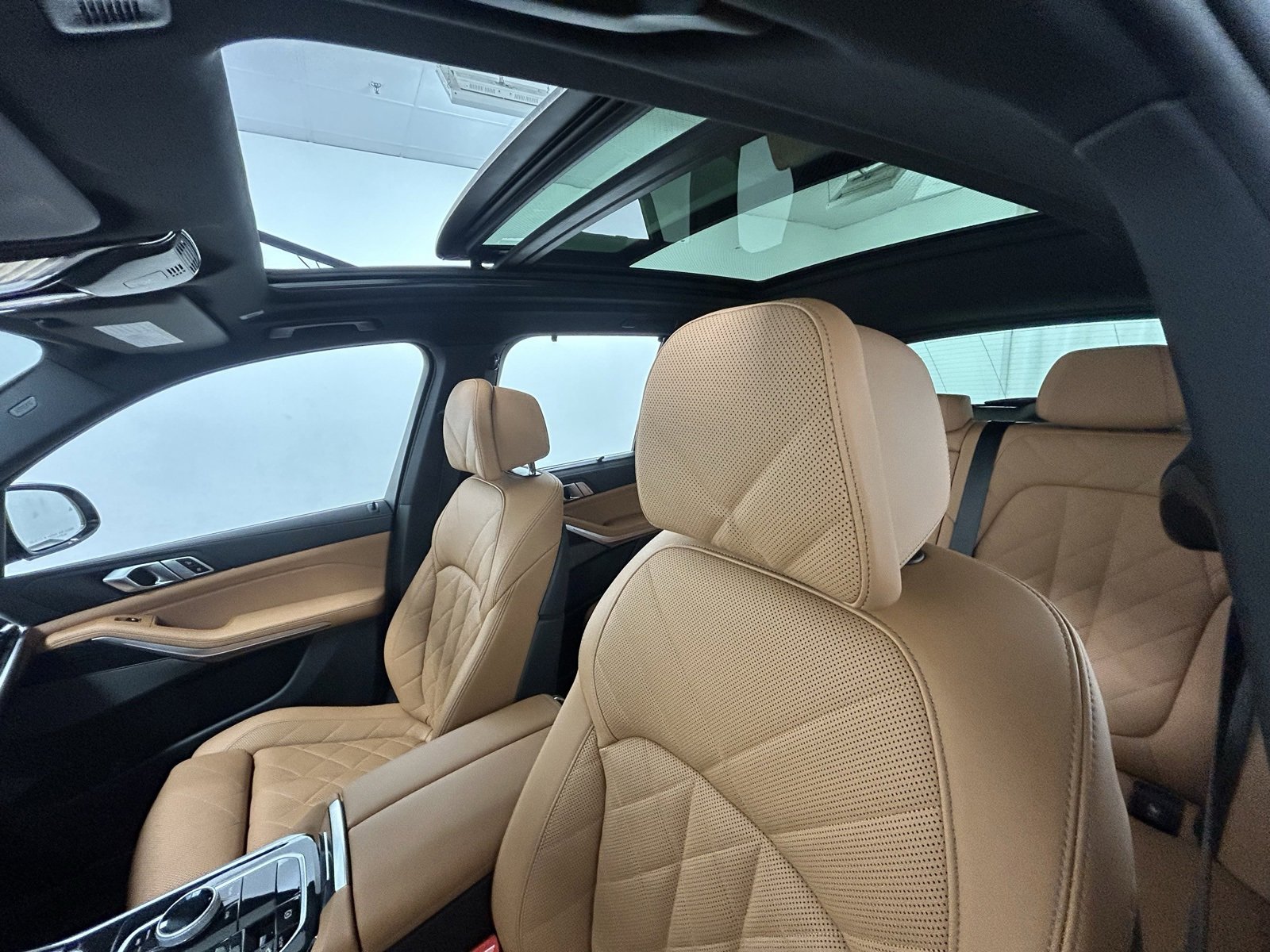 Used 2025 BMW X5 M60i image 30