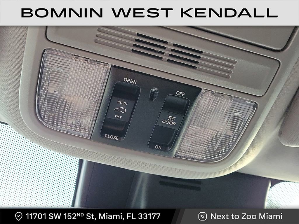 Used 2022 Honda Pilot Special Edition image 16