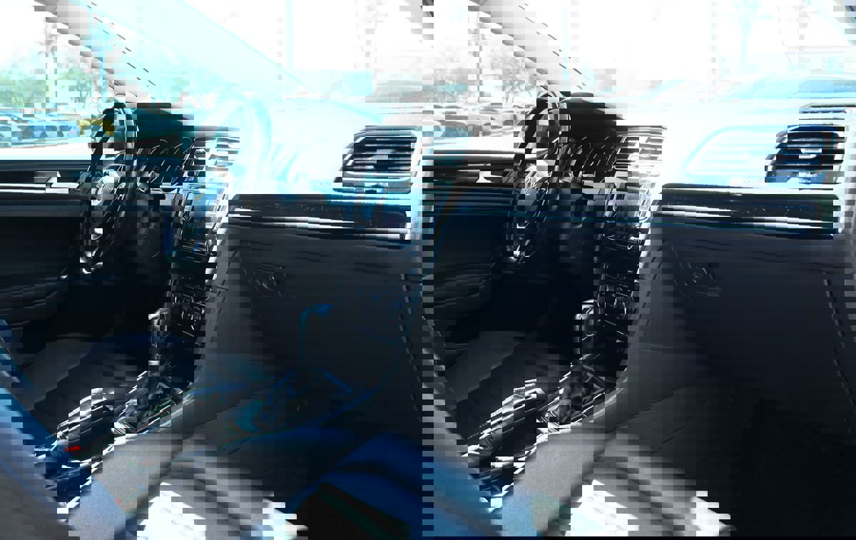 Used 2015 Volkswagen Golf SEL w/ Lighting Package (SEL) image 34