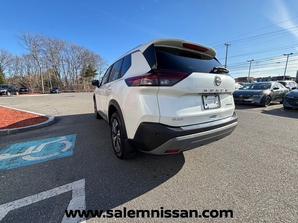 Certified 2023 Nissan Rogue SV w/ SV Premium B Package AWD/4WD image 16