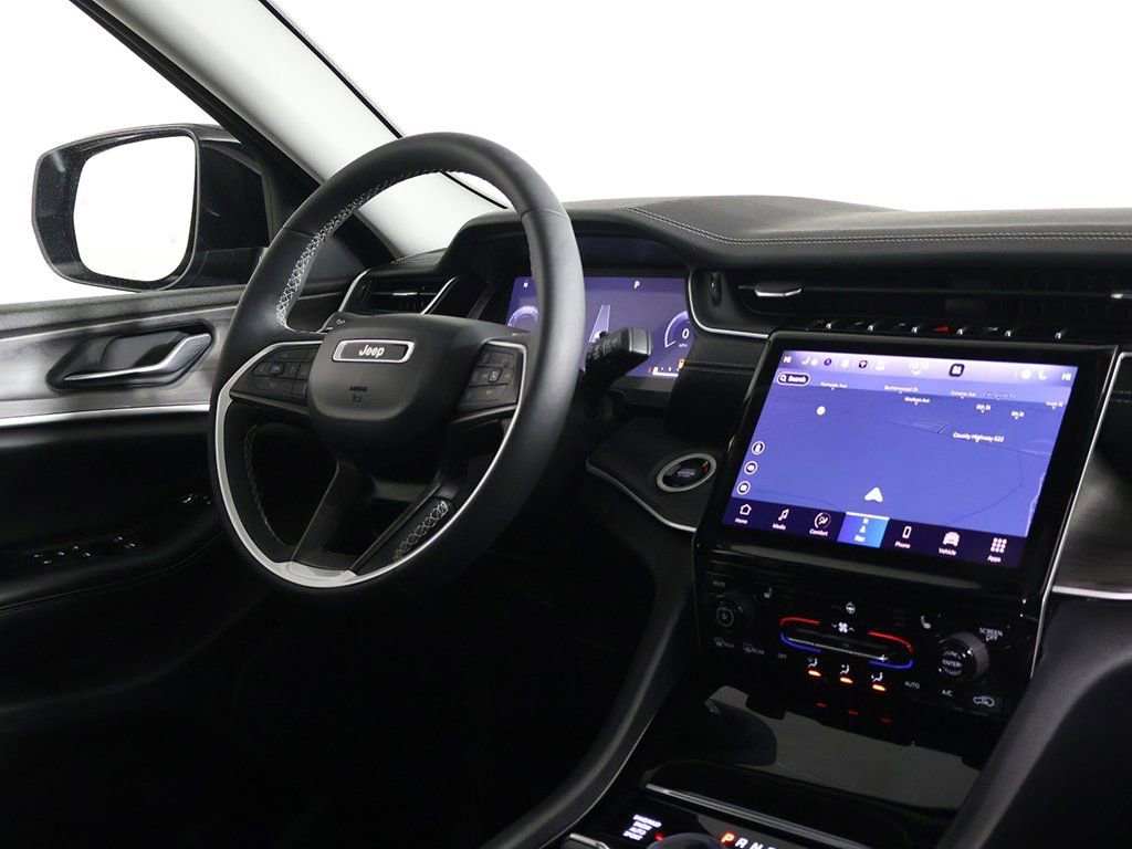 Used 2023 Jeep Grand Cherokee L Limited image 38