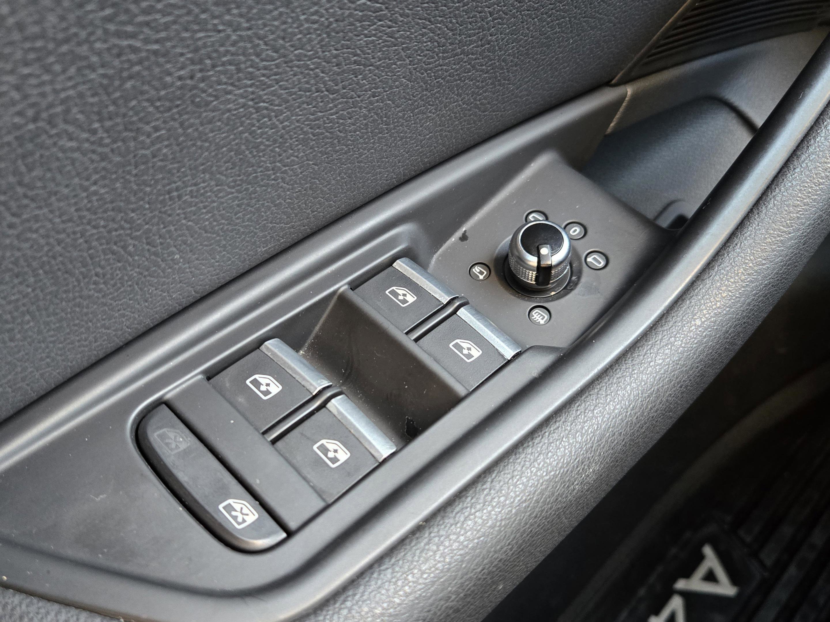 Used 2018 Audi A4 2.0T Premium Plus image 33