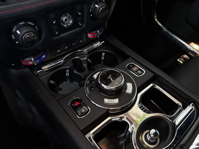 Used 2016 Rolls-Royce Wraith RWD image 15