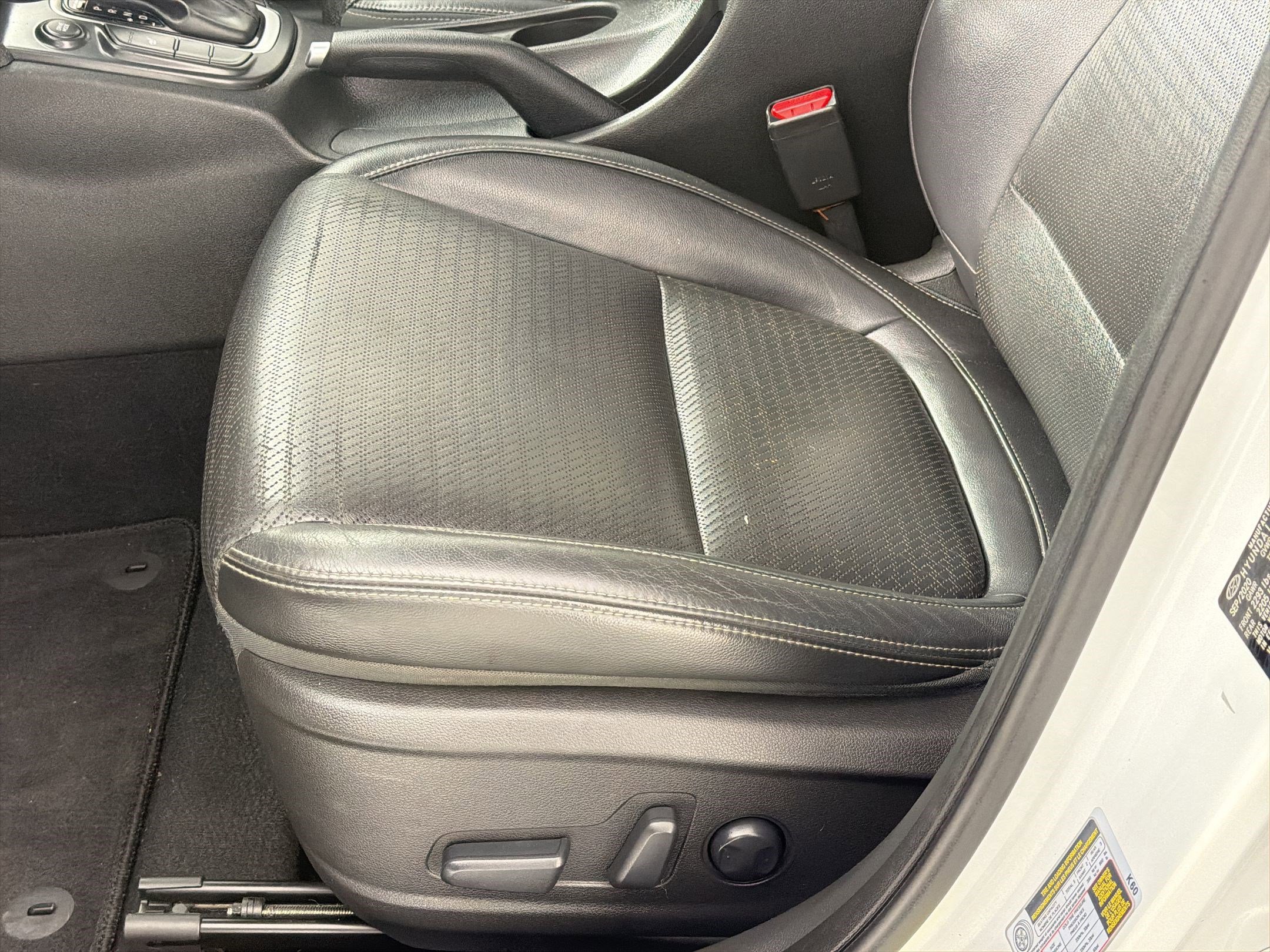 Used 2021 Hyundai Kona Ultimate FWD image 14
