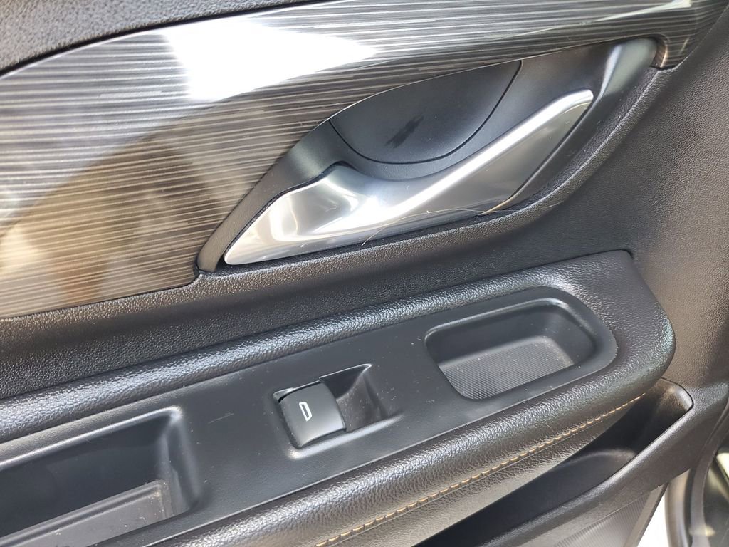 Used 2019 GMC Terrain SLT image 45