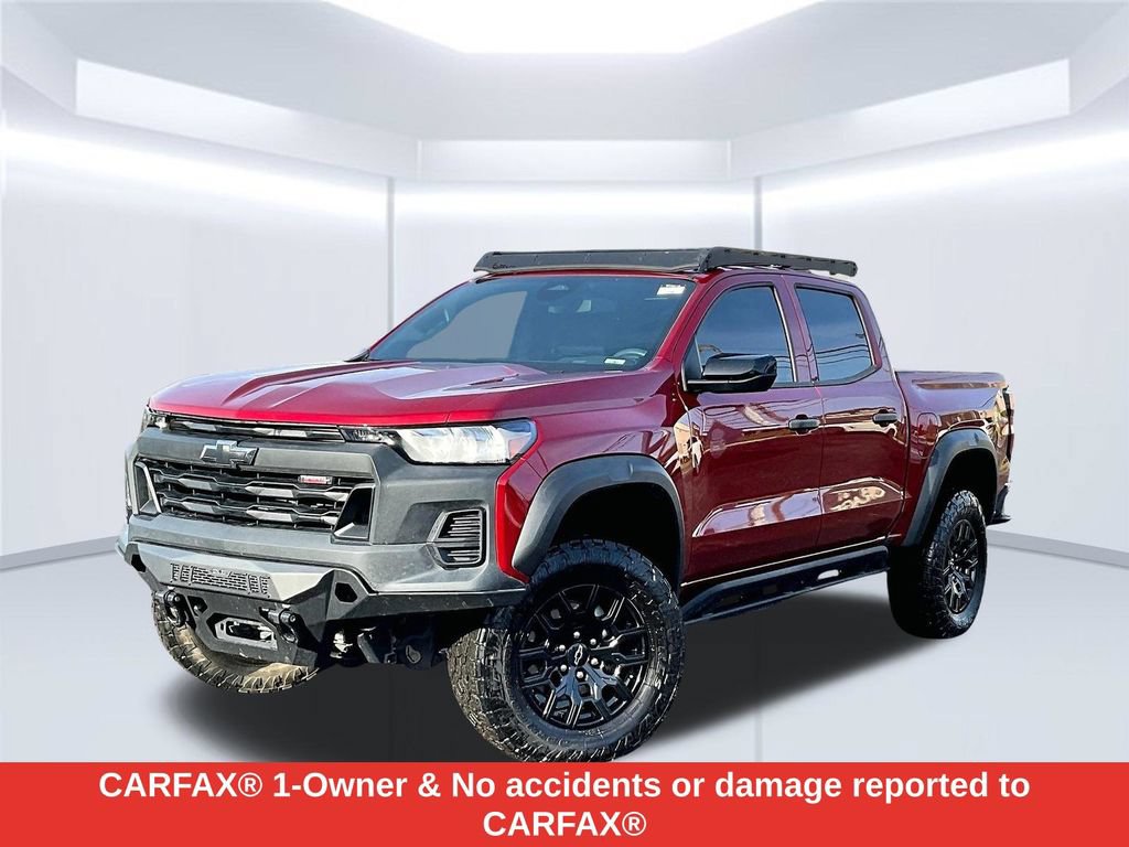 Used 2023 Chevrolet Colorado Trail Boss AWD/4WD image 2