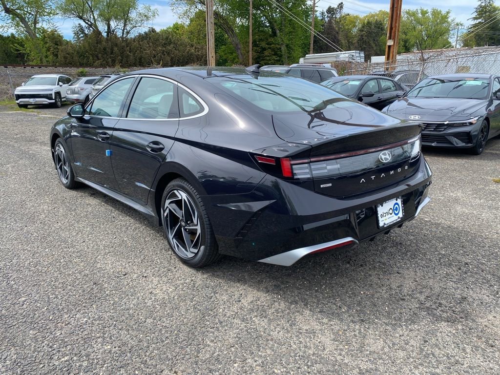 New 2026 Hyundai Sonata SEL AWD/4WD image 8