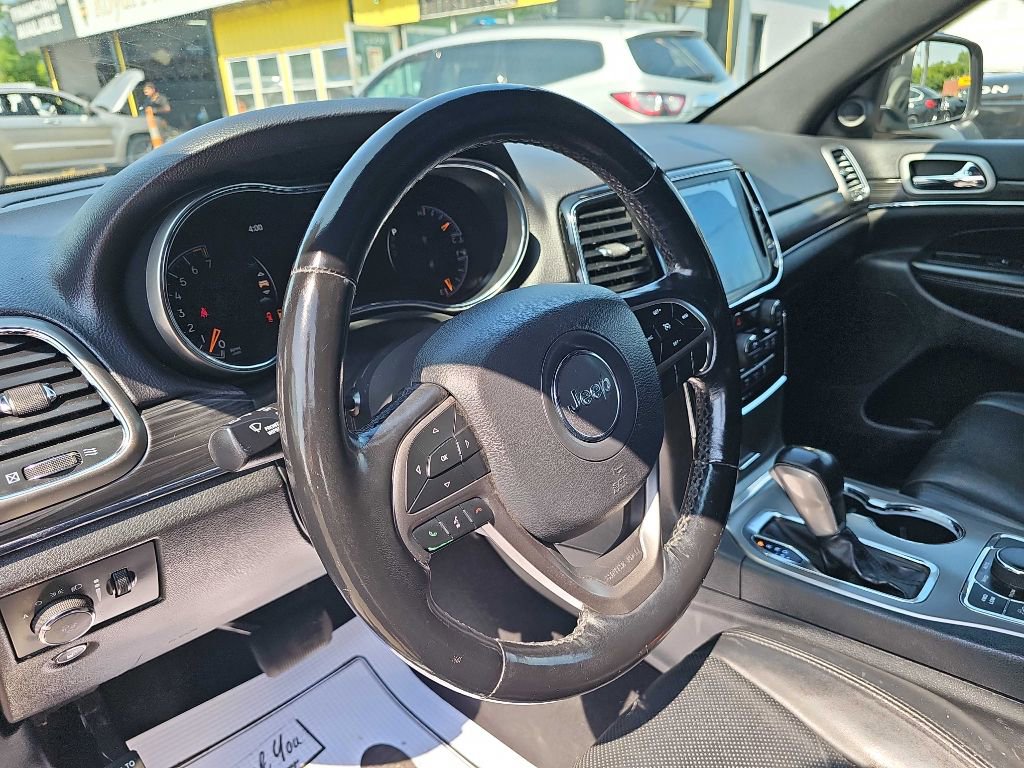Used 2020 Jeep Grand Cherokee Limited w/ Luxury Group II image 25