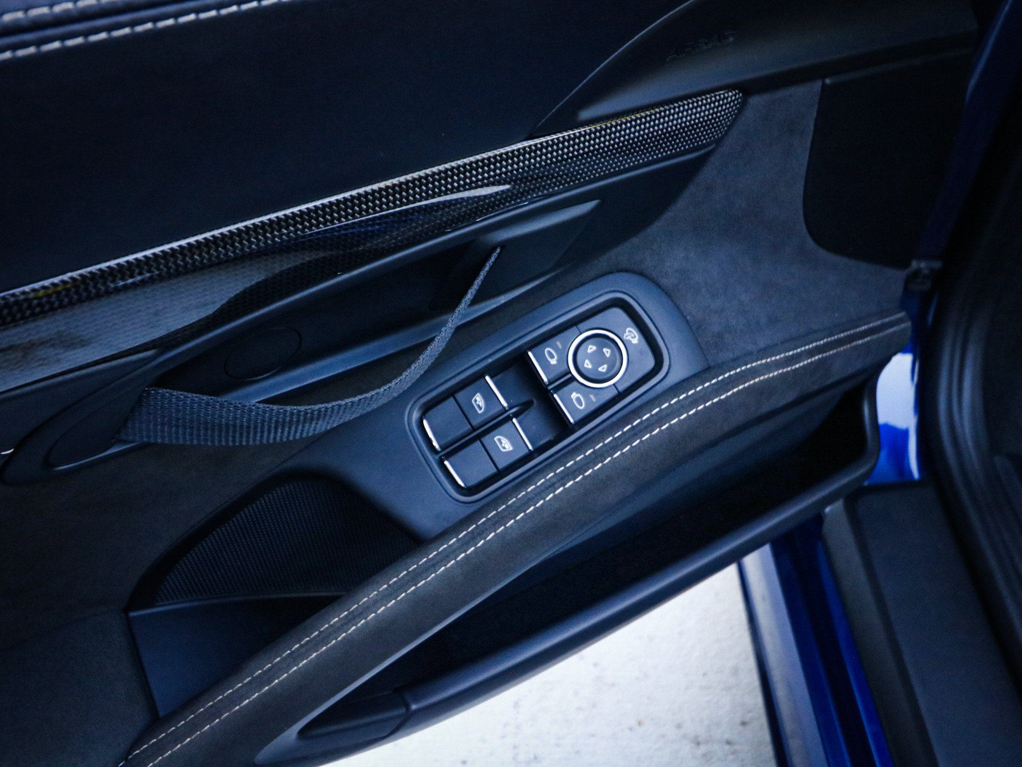 Used 2022 Porsche 718 Boxster Spyder RWD image 15