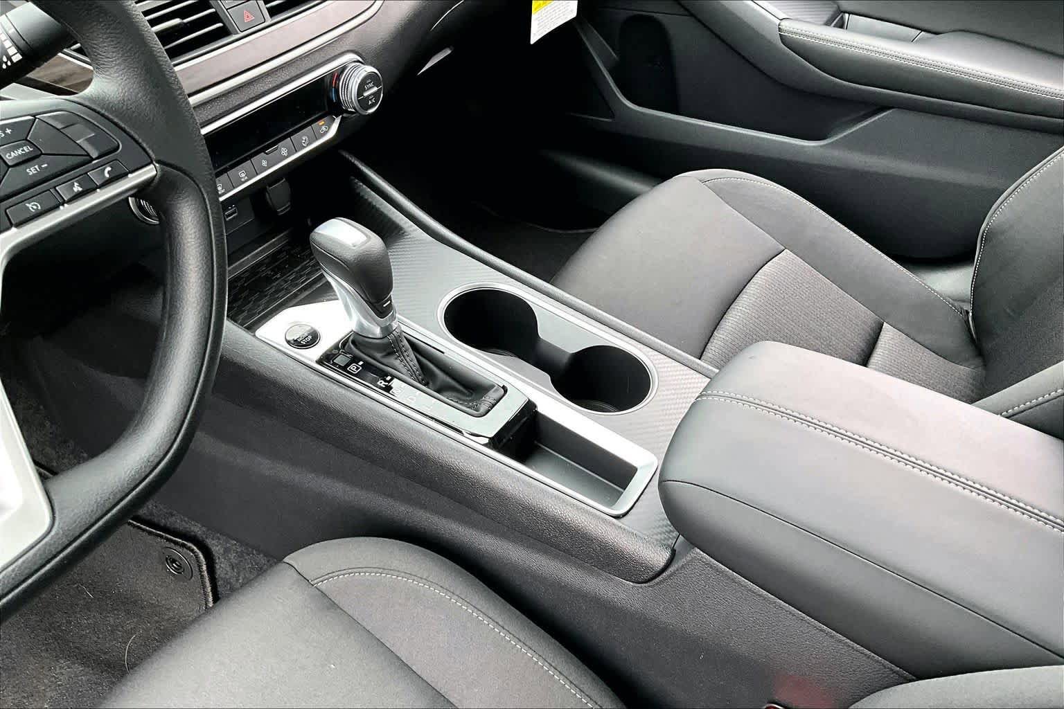 New 2026 Nissan Altima 2.5 SV FWD image 7