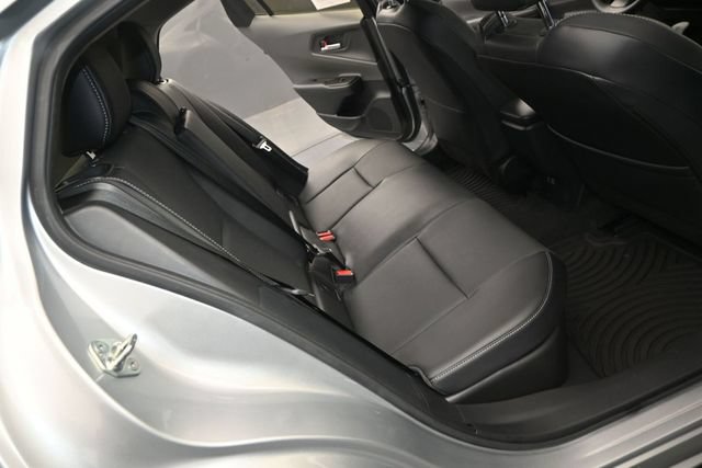 Used 2023 Toyota Prius XLE FWD image 15