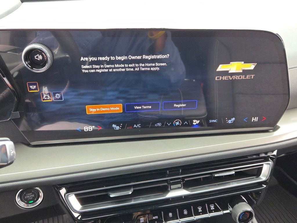 New 2026 Chevrolet Traverse LT w/ Driver Confidence Package FWD image 21