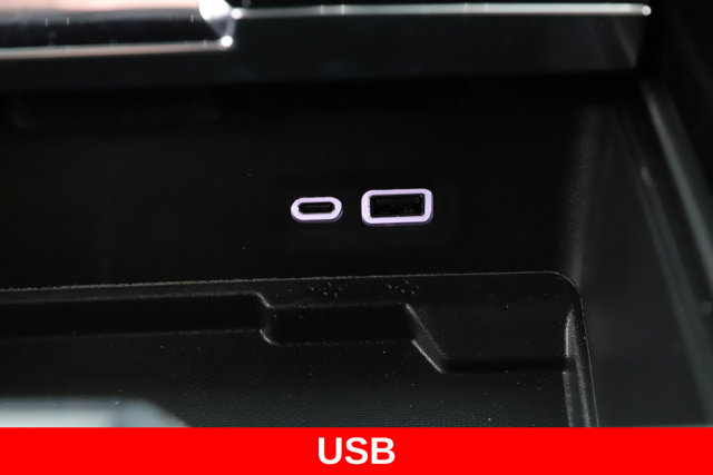 Used 2026 GMC Yukon Denali Ultimate w/ LPO, Floor Liner Package AWD/4WD image 28