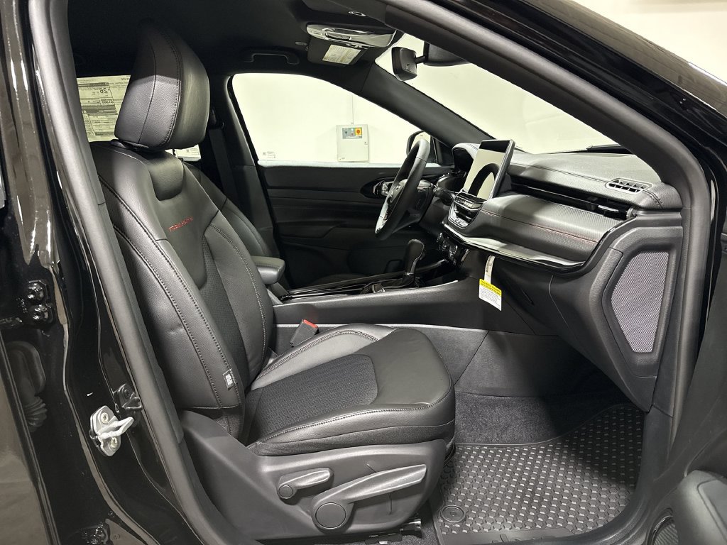 New 2026 Jeep Compass Trailhawk AWD/4WD image 21