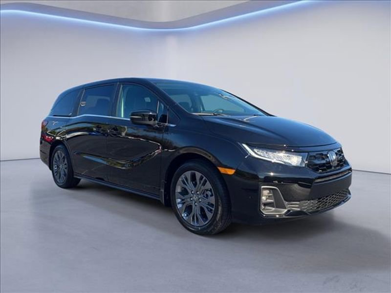 New 2026 Honda Odyssey Touring image 8