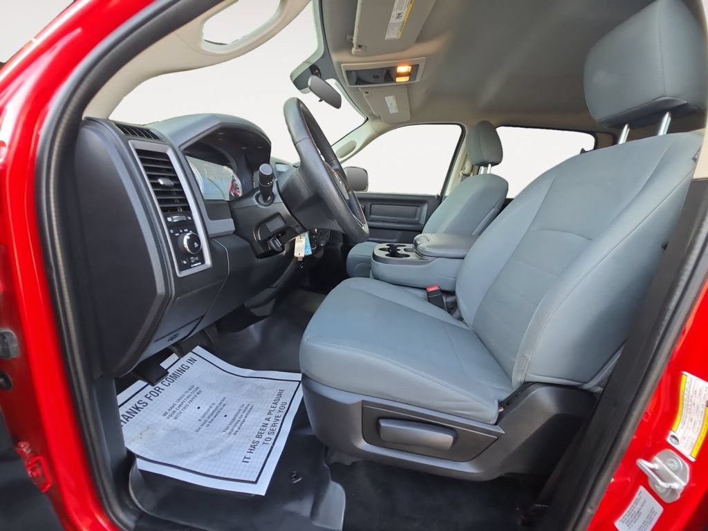 Used 2017 RAM 1500 Express AWD/4WD image 16