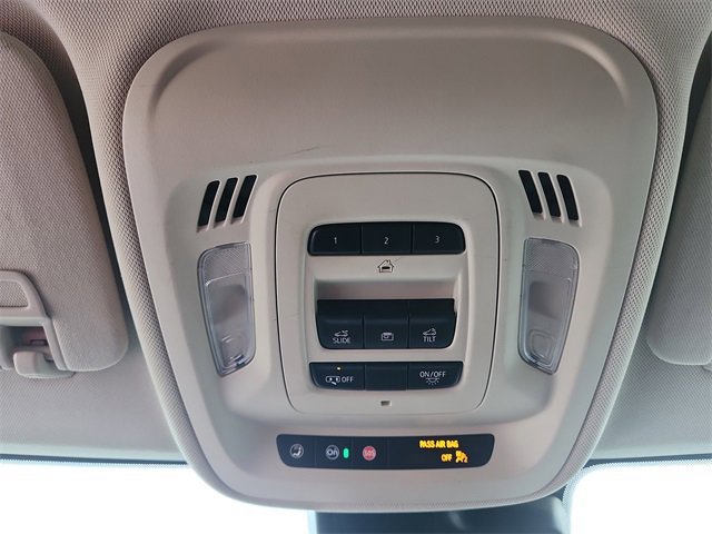 Certified 2021 Buick Envision Avenir w/ Technology Package II image 33