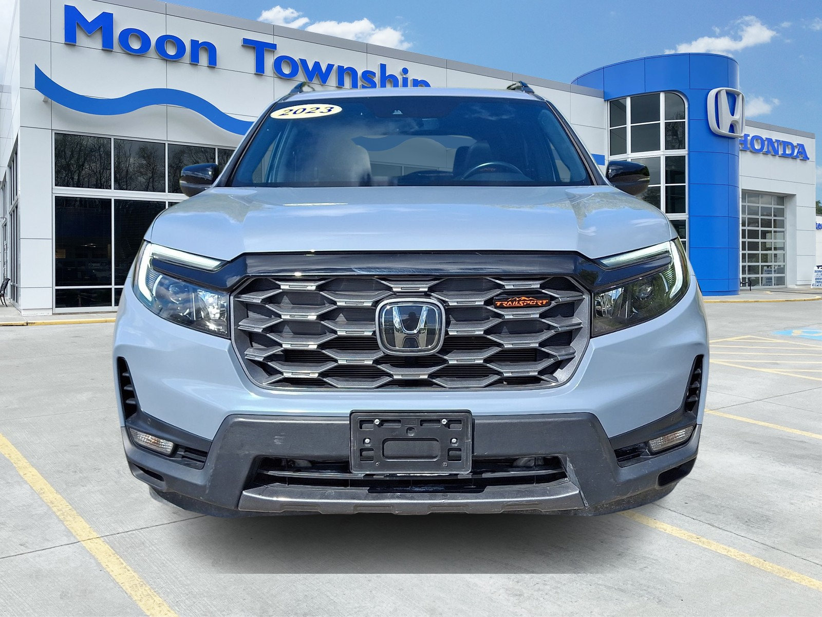 Used 2023 Honda Passport TrailSport image 2