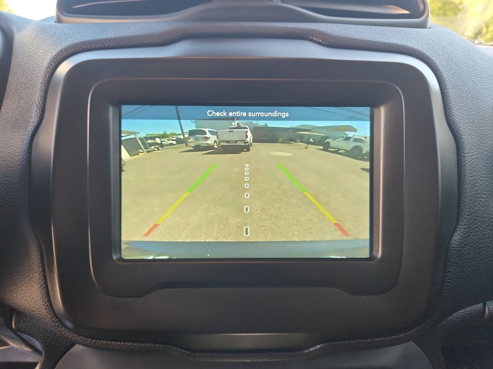 Used 2021 Jeep Renegade Latitude FWD image 23