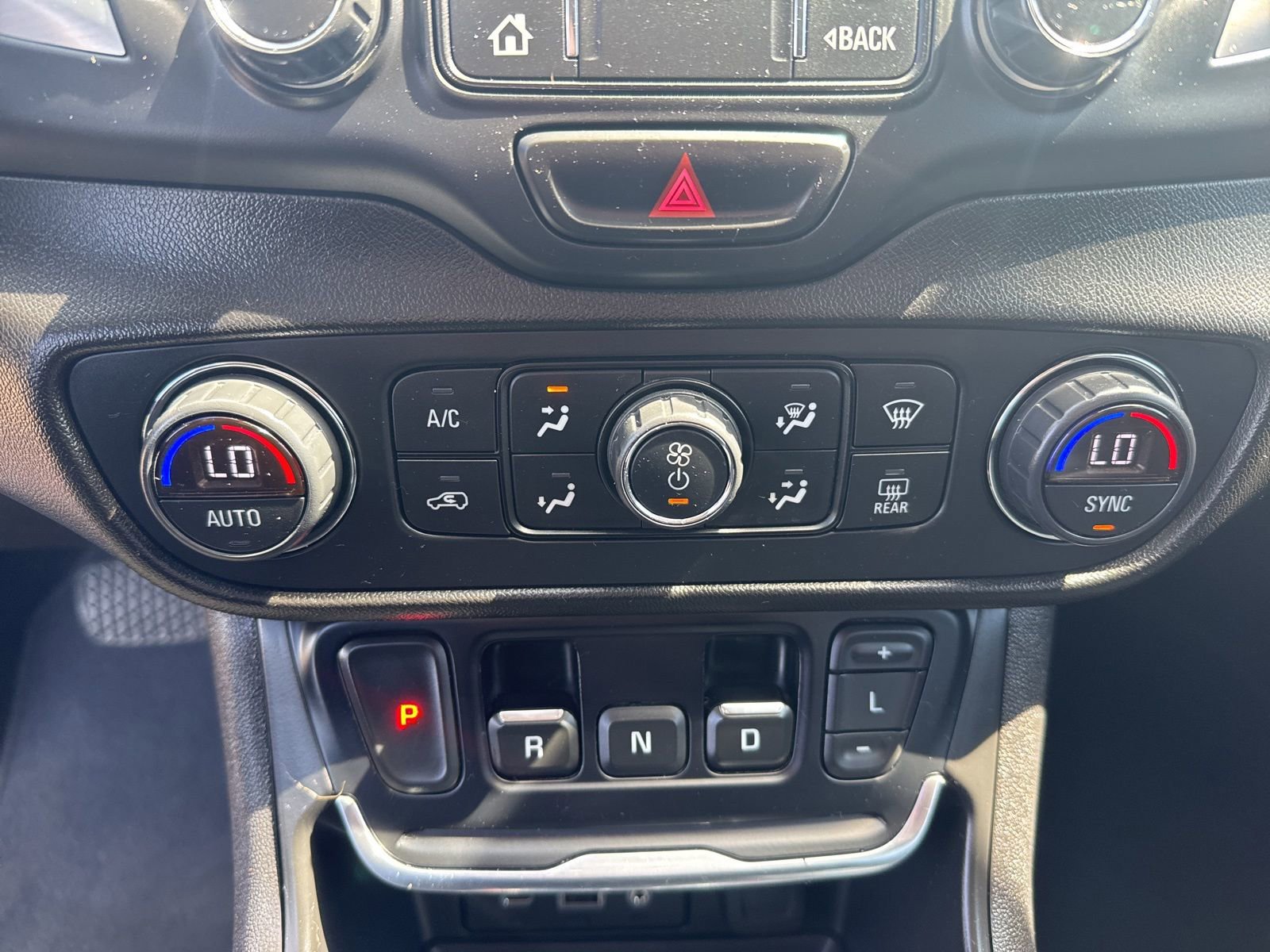 Used 2019 GMC Terrain SLT w/ Preferred Package image 31