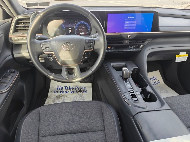 Used 2023 Toyota Crown XLE image 22