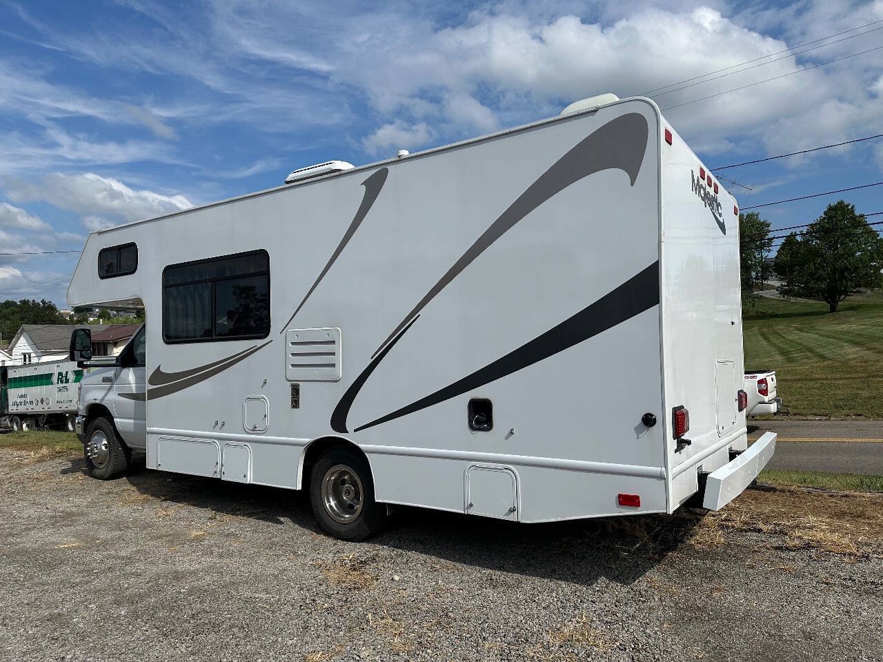 Used 2017 Ford E-350 and Econoline 350 Super Duty w/ Motorhome Prep Package RWD image 6