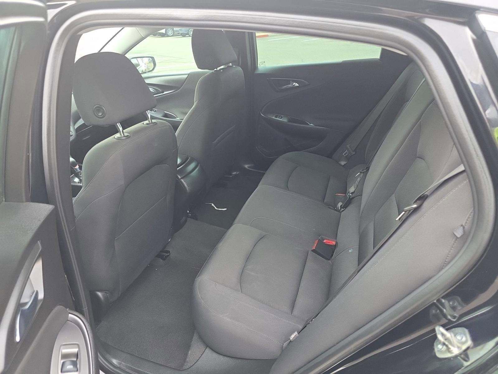 Used 2023 Chevrolet Malibu RS image 9