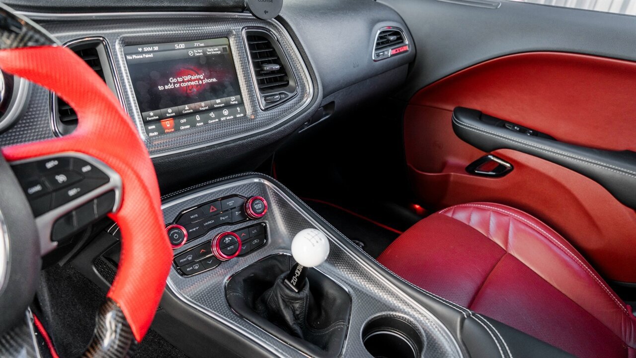 Used 2018 Dodge Challenger SRT Hellcat RWD image 21