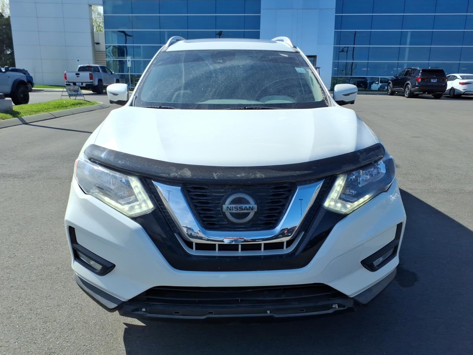 Used 2020 Nissan Rogue SV w/ Sun & Sound Touring Package image 8