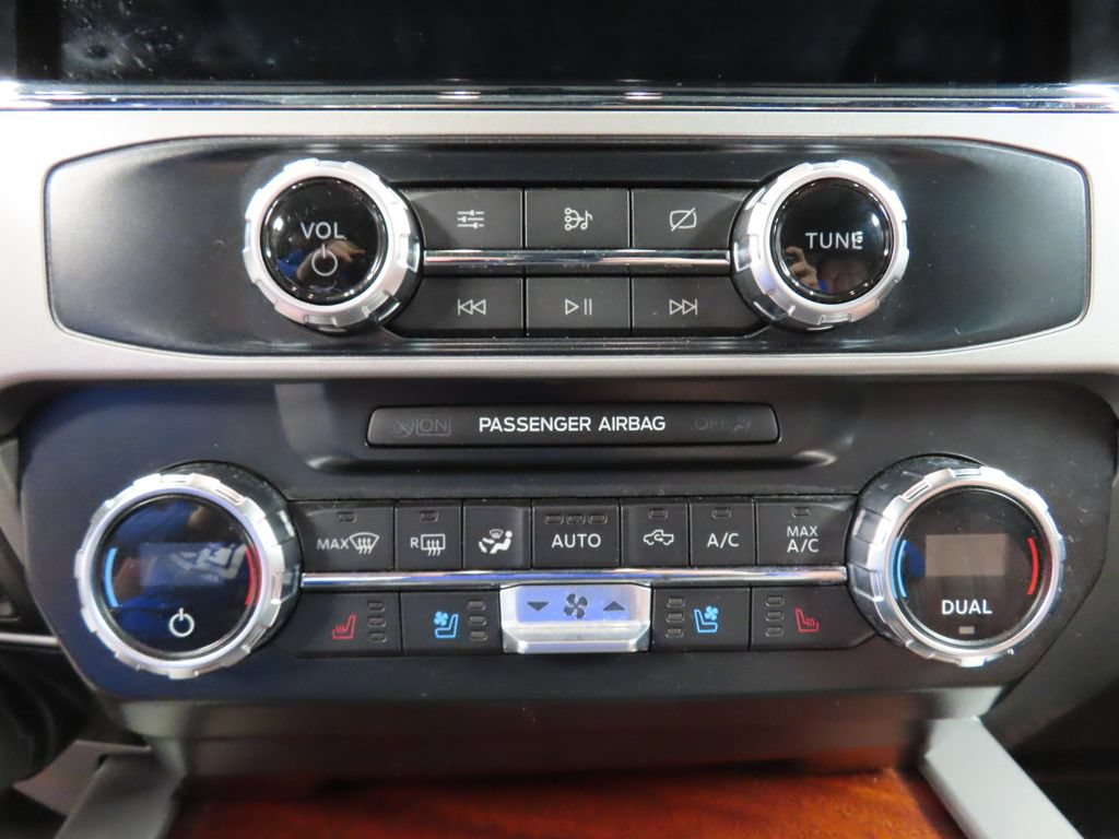 Used 2022 Ford F350 King Ranch w/ King Ranch Ultimate Package AWD/4WD image 51