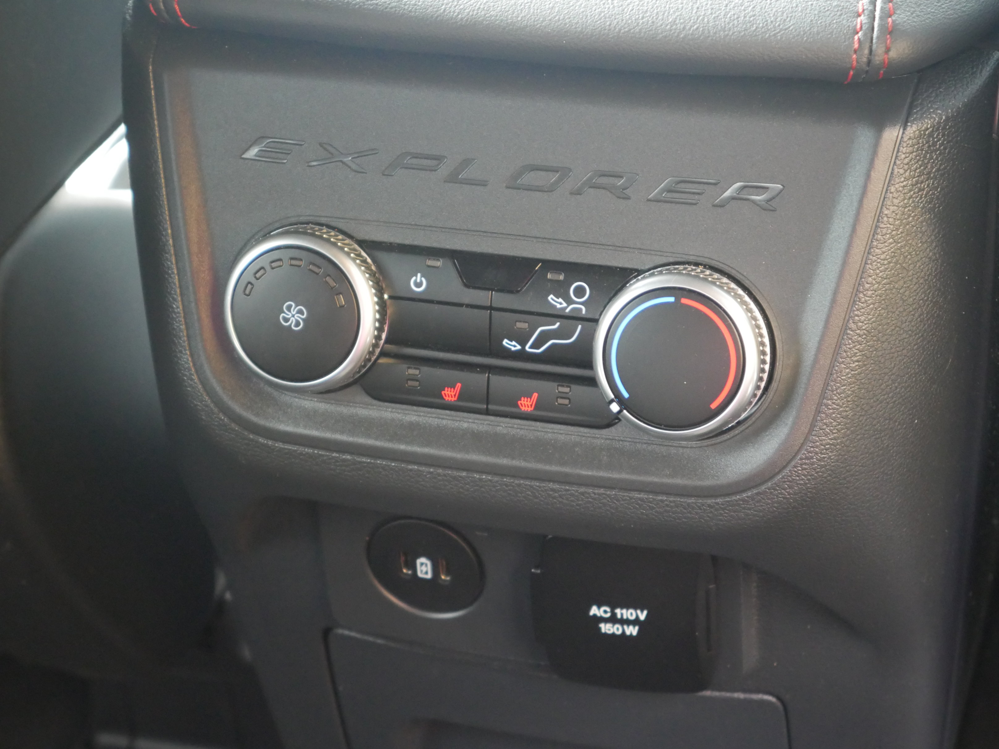 Certified 2025 Ford Explorer ST AWD/4WD image 30