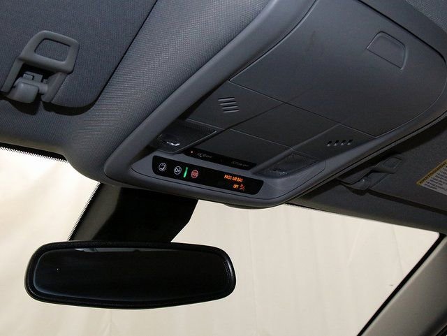 Used 2022 GMC Terrain SLE w/ Driver Convenience Package image 22