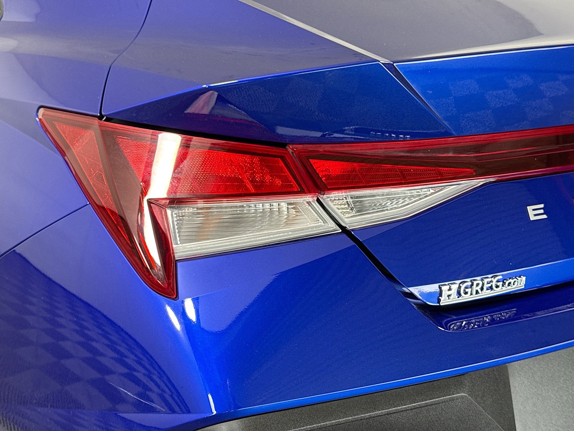 Used 2025 Hyundai Elantra SE image 35