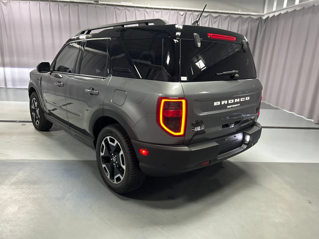 Used 2022 Ford Bronco Sport Outer Banks w/ Tech Package AWD/4WD image 5