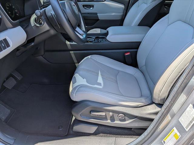 Certified 2025 Honda Pilot EX-L image 13