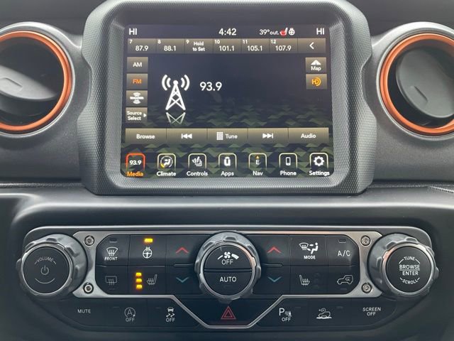 Used 2022 Jeep Gladiator Mojave w/ LED Lighting Group image 20