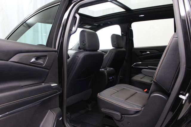 Used 2026 Chevrolet Traverse High Country AWD/4WD image 20